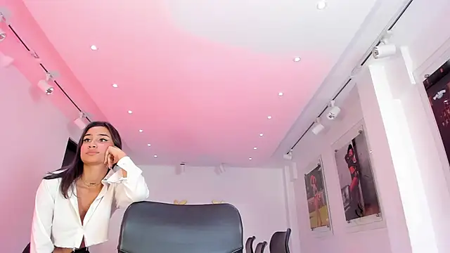 NairobiLee's cam snapshot