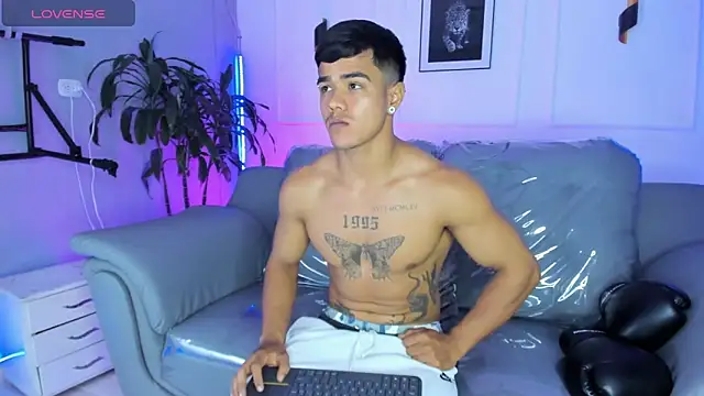 Rob_saenz_'s cam snapshot