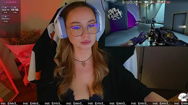 Emili1-'s cam snapshot