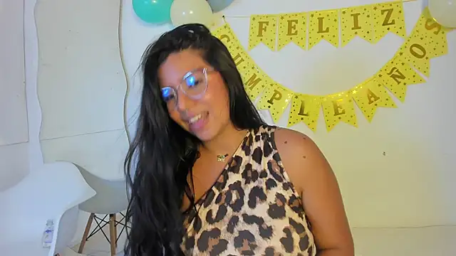 emilyy_cooperr's cam snapshot