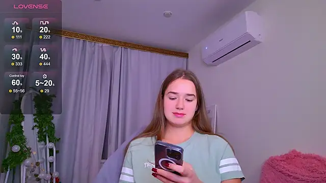 LovelyJessie's cam snapshot