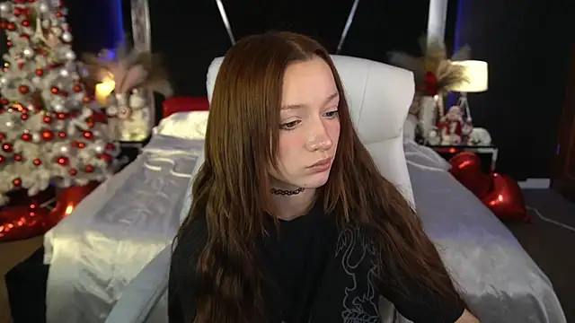 FoxyMayy's cam snapshot