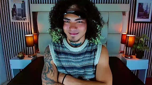 LihanJor_23's cam snapshot