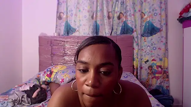 AishaOwens's cam snapshot