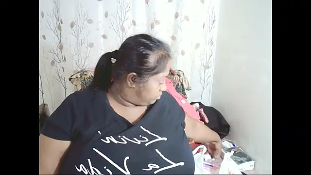 Indiantasha's cam snapshot