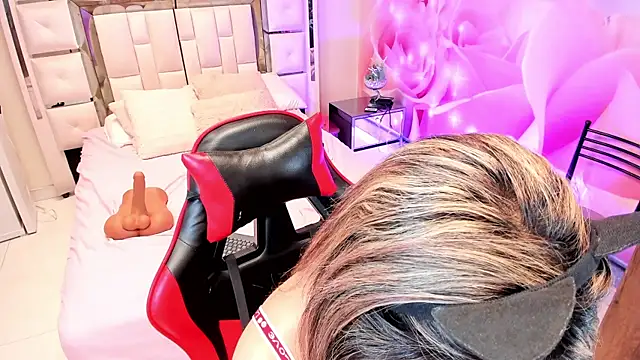 Yelena_mutiz's cam snapshot