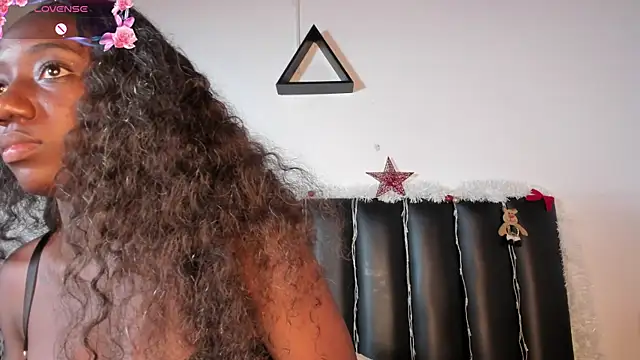 Khenta_Michells's cam snapshot