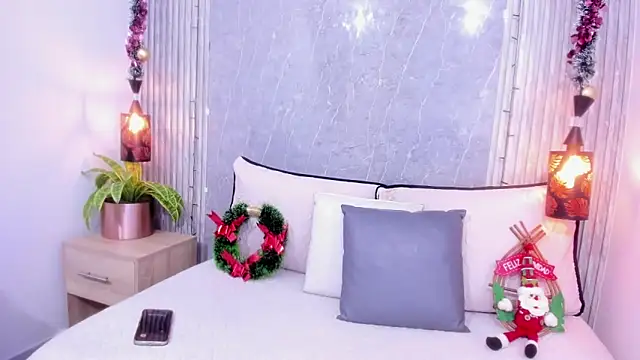 Emili__hot's cam snapshot