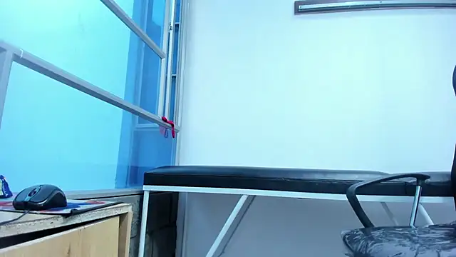 LeilaSmith_'s cam snapshot