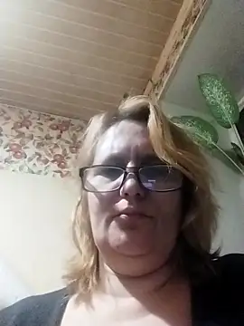 Forest-Lady's cam snapshot