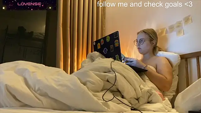 JacyWinslat's cam snapshot