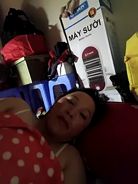 Y-eahi's cam snapshot