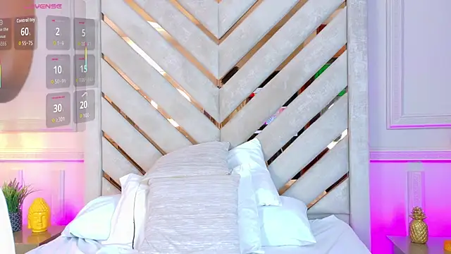 Agatha-Adams's cam snapshot