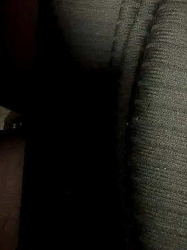 HiddenHoneyLDN's cam snapshot