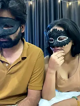 vickyandtania's cam snapshot