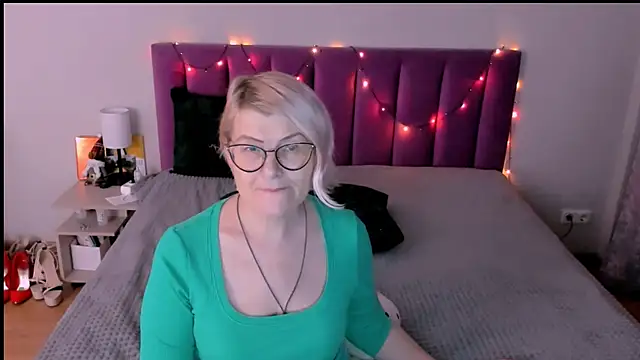 sabrinamacmarren's cam snapshot