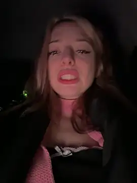 LoraaDoll's cam snapshot