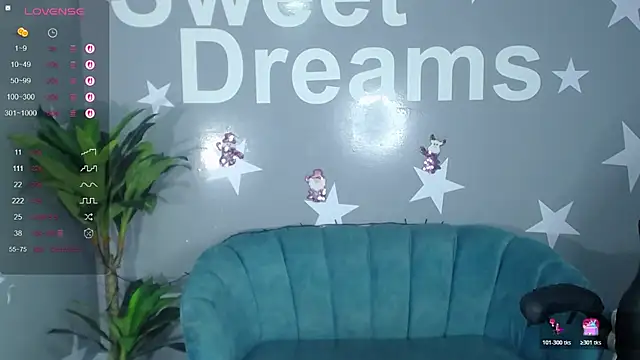 emma_wockll_t's cam snapshot