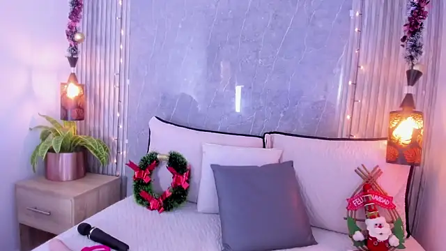 Emili__hot's cam snapshot