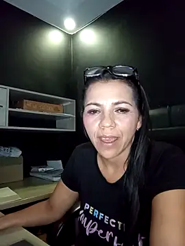 Dulce_emi's cam snapshot