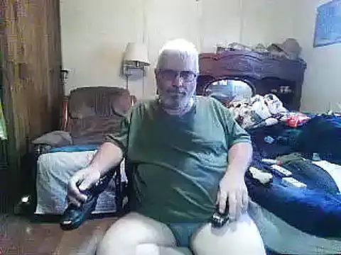 hearseguy77's cam snapshot