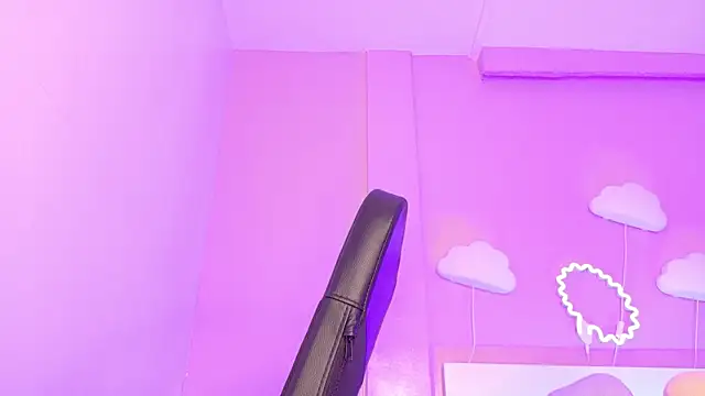 briannajackson_'s cam snapshot