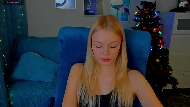 KatherineePierce's cam snapshot