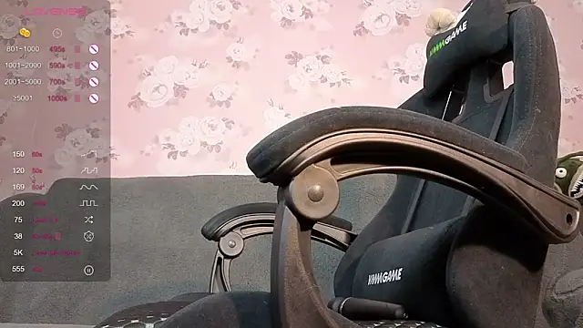 linadevine's cam snapshot