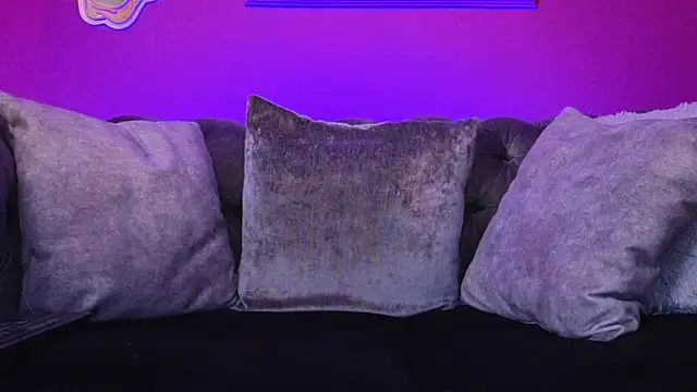 Julieta_Russell's cam snapshot