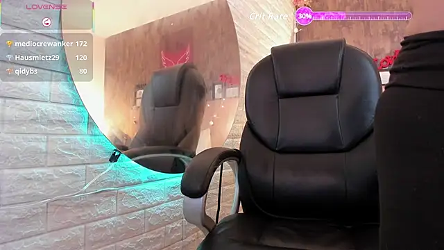 alice__tylor's cam snapshot