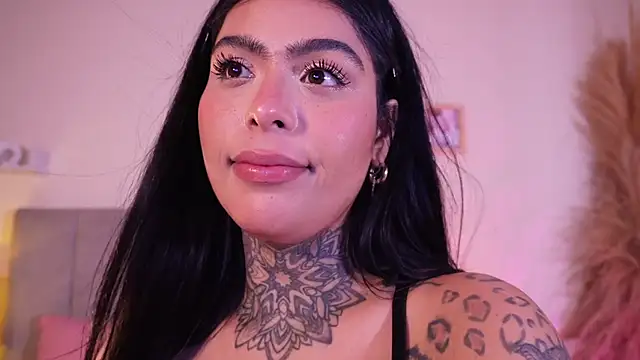 curvyliciousss's cam snapshot