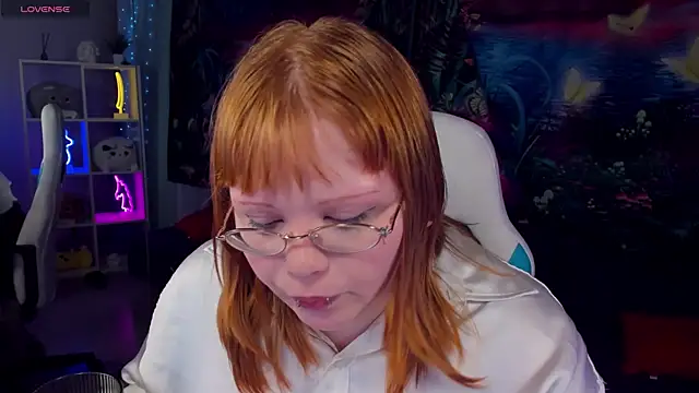 LottieReed's cam snapshot