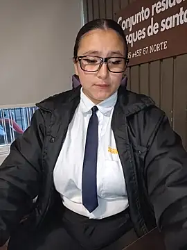 Cute_Penelope live sex cam