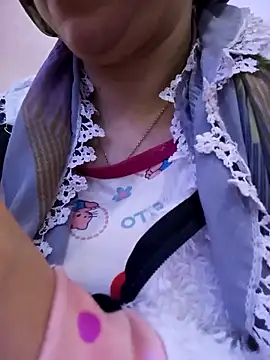 Rouzalinda's cam snapshot