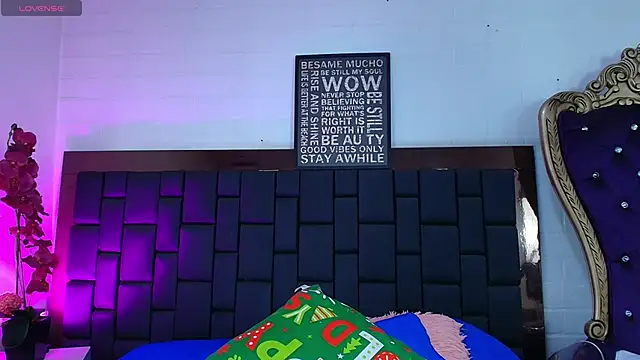 Krystal_Heartss's cam snapshot