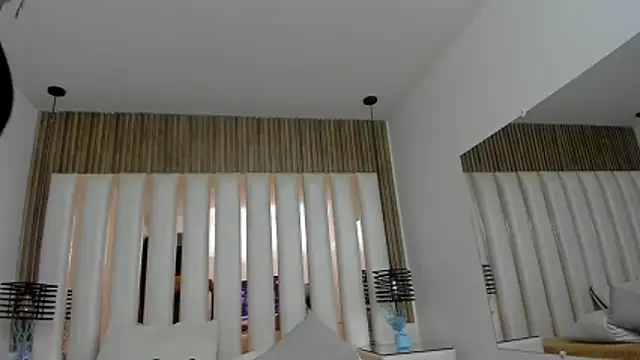 AmbarGills's cam snapshot