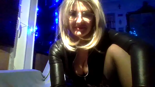 TianaQLove's cam snapshot