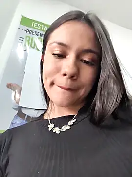 CHARLOTTE__05's cam snapshot