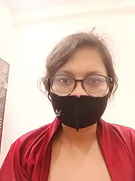 Mahira_sharma01's cam snapshot