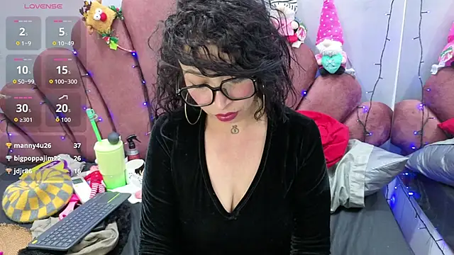 CHIARAJJONES's cam snapshot