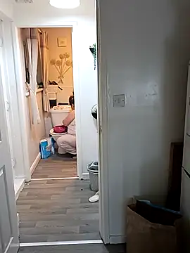 Nova-WiseX's cam snapshot