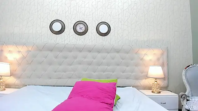 VaniaRose's cam snapshot