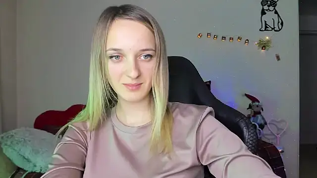 RouseReed's cam snapshot