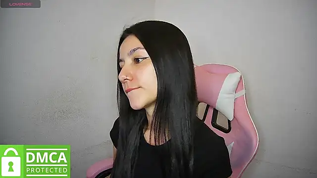 Hannah_Barker's cam snapshot