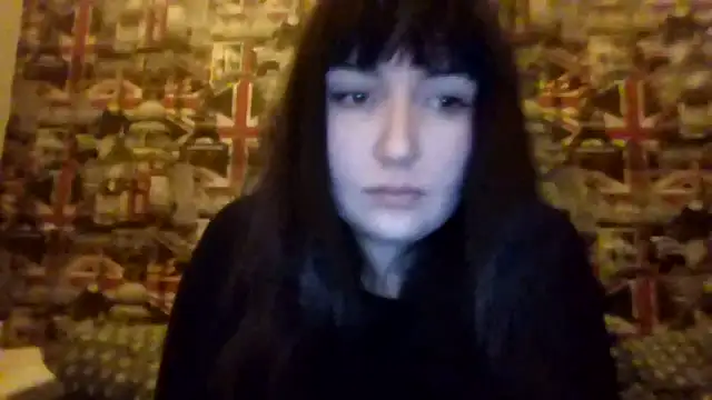 Lynylou's cam snapshot