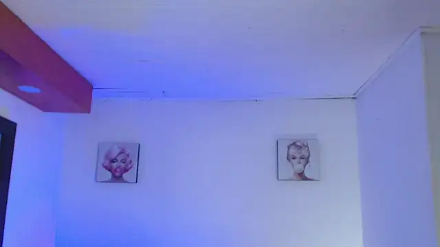 _Charlotte_Collins_'s cam snapshot