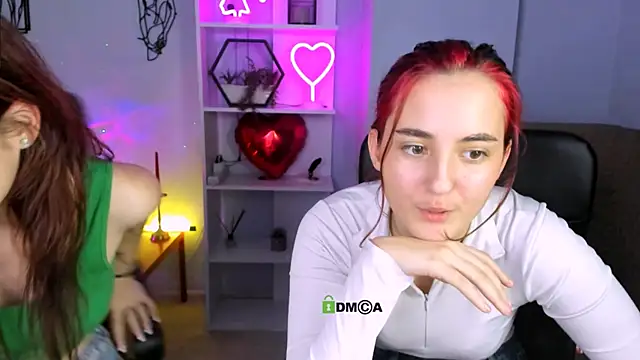 isabel_wave's cam snapshot