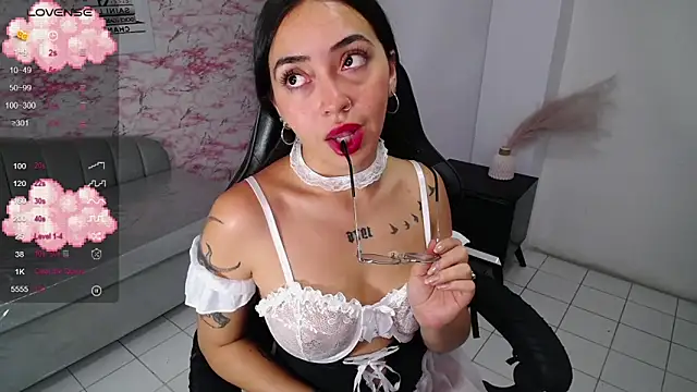 miss_andreaa_t's cam snapshot