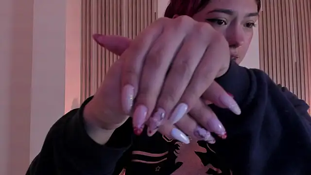 Victoria_Beaumont's cam snapshot