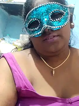 divyatamil143's cam snapshot